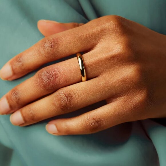 Ana Luisa Everly Gold Band Ring x 2 (Size 5 & 6) - Picture 1 of 2